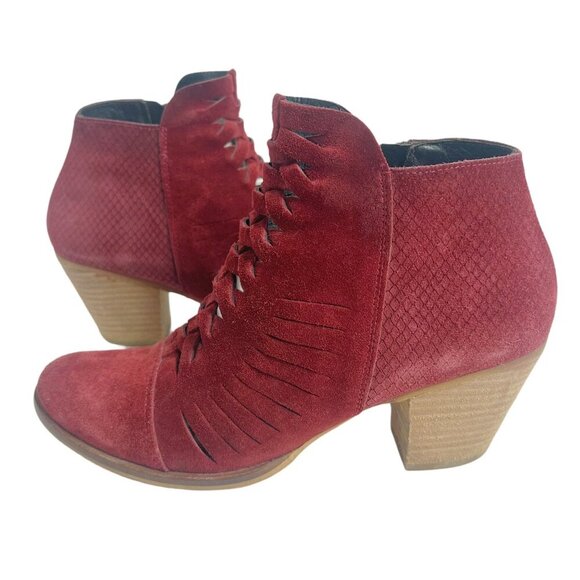 Free People Loveland Suede Ankle Bootie in Red Women's Size 7.5 US - Picture 1 of 11